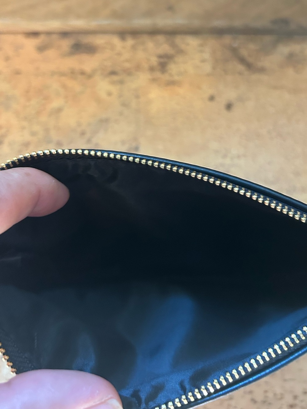 Yves Saint Laurent Beauté Black Faux Leather Cosmetic Makeup Pouch Clutch NWOT - Picture 3 of 5